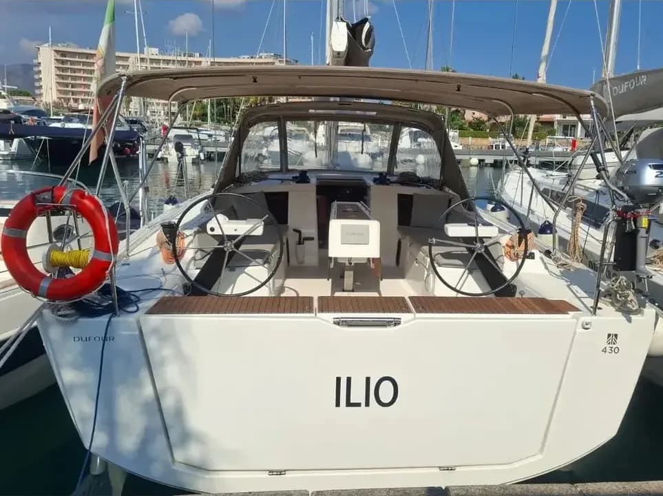 Dufour 430 (2024)