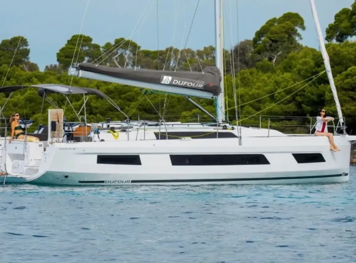 Dufour 41 (2025)