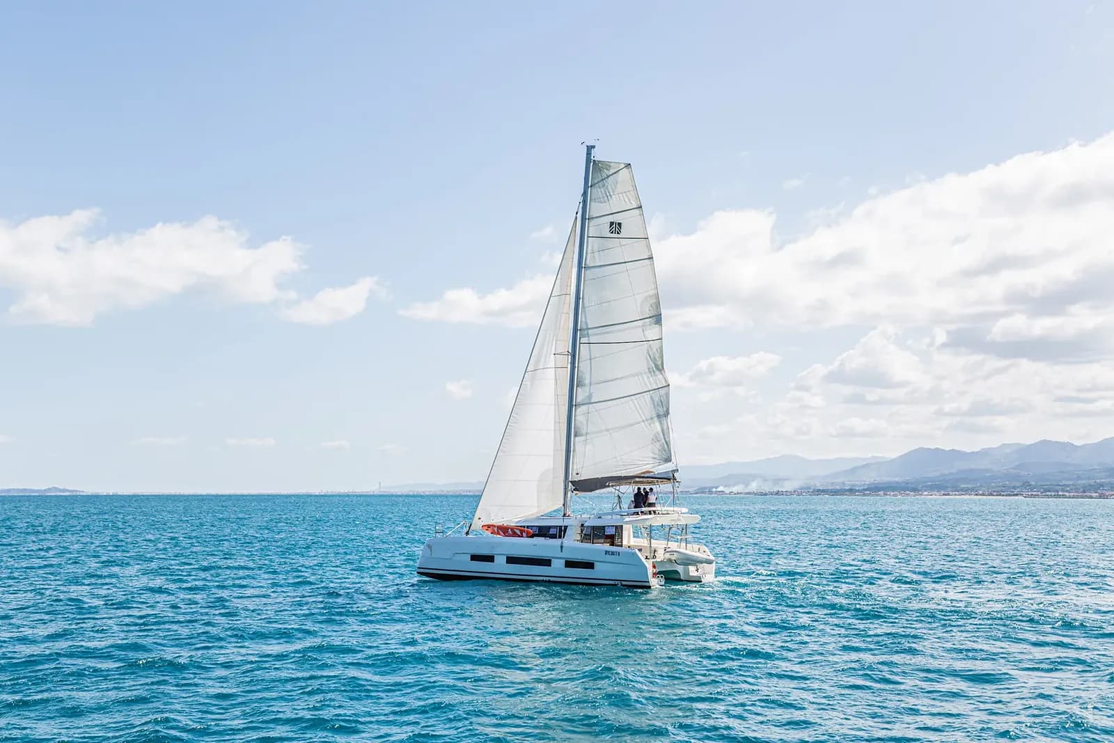 Dufour Catamaran 48 (2023)
